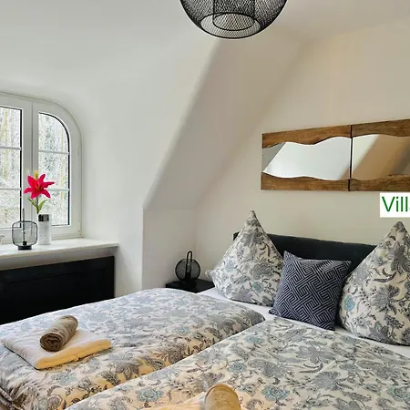 וילה Luxury Holidays Emg Munich With Forest And - *