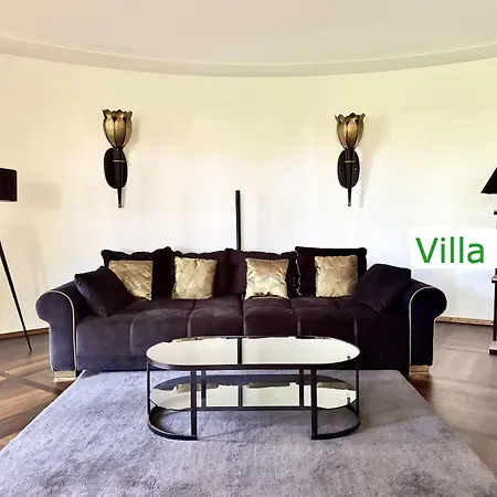 וילה Luxus Emg Muenchen In Mit Pool, Spa, Kamin, Wald, Fuer Familien Gruppen Bis 24 Personen *