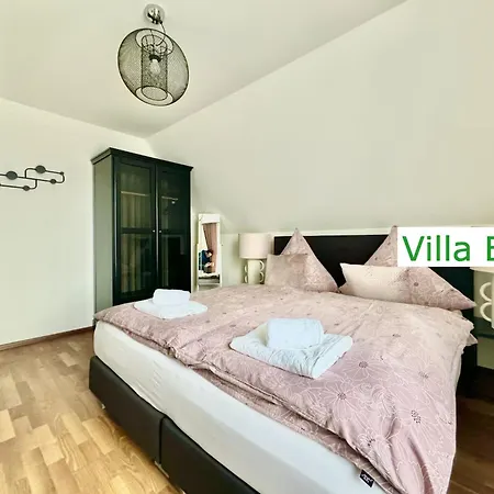 Luxus Emg Muenchen In Mit Pool, Spa, Kamin, Wald, Fuer Familien Gruppen Bis 24 Personen וילה Moosburg an der Isar