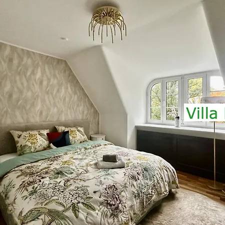 Luxus Emg Muenchen In Mit Pool, Spa, Kamin, Wald, Fuer Familien Gruppen Bis 24 Personen